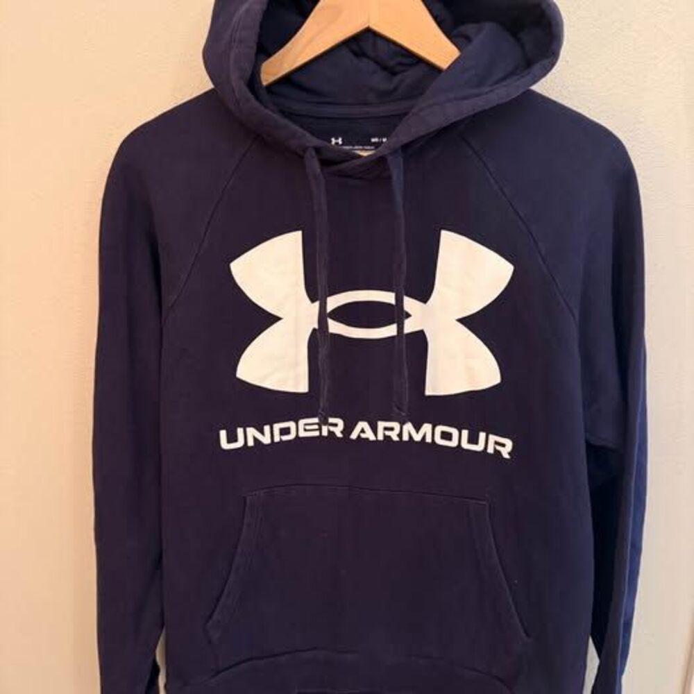 Under Armor Loose Fit navy blue hoodie giant logo UA football Basketball running